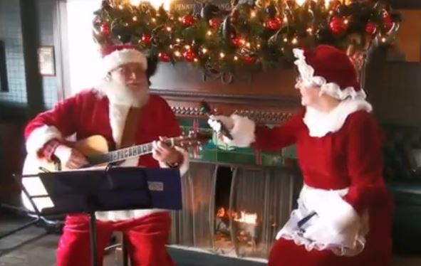 Santa Singing At The Pennyfarthing Pub